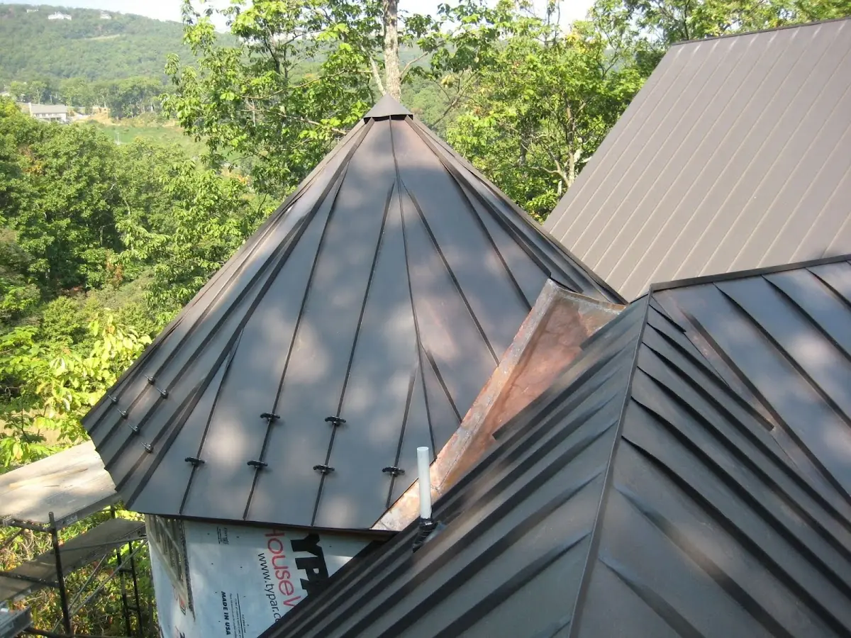 Professional Gutter Cleaning by Craftsman Roofing in Rockland
